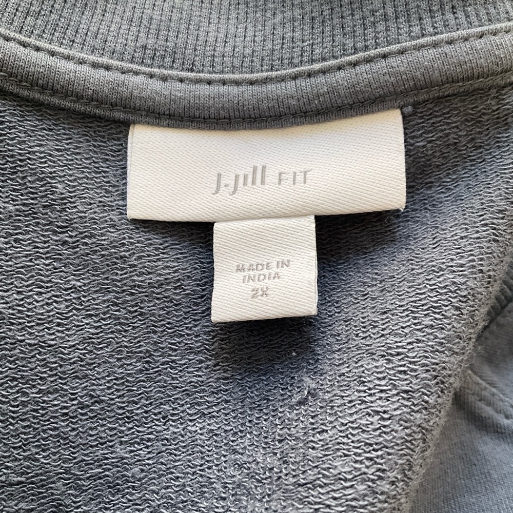 J. Jill Fit 2X Slate Blue V-Neck Pullover with Embroidered Sleeves - Picture 8 of 11